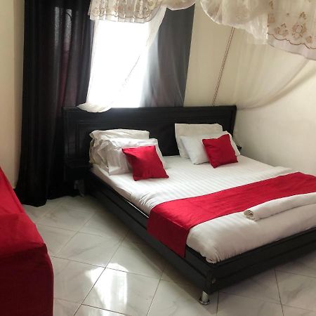 Lizbet Bb Homestay Unlimited Internet ,Netflix Kampala Ngoại thất bức ảnh